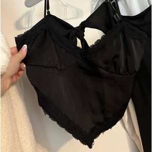 lacey bandana style top!